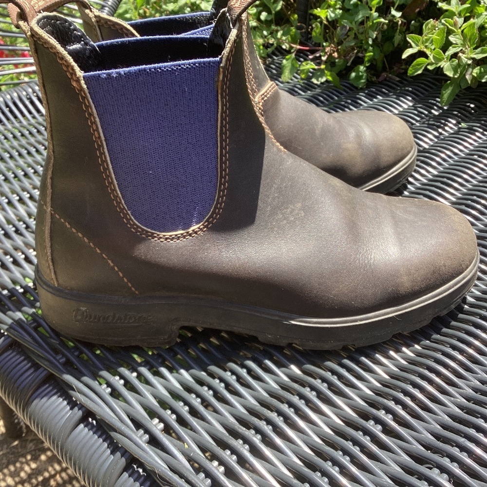 Blundstone Chelsea Boots size 7 women